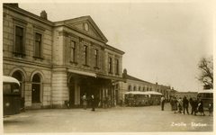 164862 Gezicht op het N.S.-station Zwolle te Zwolle.