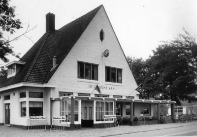 128112 Gezicht op het café-restaurant De Groene Kan (Wilhelminaweg 435) te Groenekan (gemeente Maartensdijk).N.B. De ...
