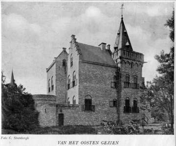 93618 Gezicht op de voorgevel van het kasteel Sypestein (Nieuw-Loosdrechtsedijk 146-150) te Nieuw-Loosdrecht (gemeente ...