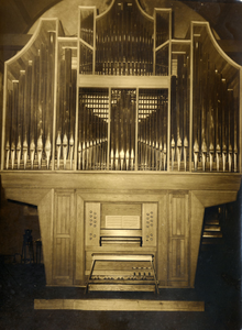 400585 Interieur van de Leeuwenberghkerk (Servaasbolwerk 1) te Utrecht: het orgel.