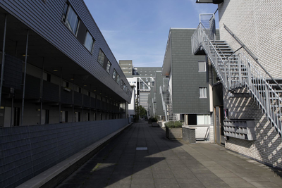 806391 Gezicht in het studentencomplex aan de Cambridgelaan te Utrecht.