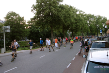 818470 Afbeelding van de deelnemers aan de door de Stichting Utrecht Skate Parade (USP) georganiseerde vrijdagavond ...
