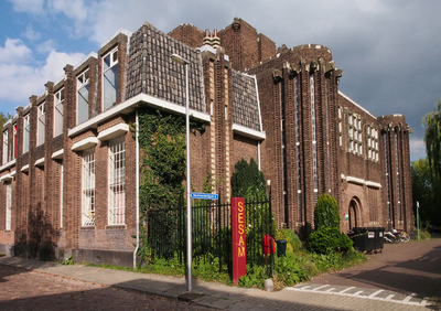 827836 Gezicht op het voormalig Anatomisch Instituut (Bekkerstraat 141) van de faculteit Diergeneeskunde te Utrecht, ...
