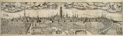28371 Profiel van de stad Utrecht uit het westen gezien, met de aanduiding van de namen van de torens. Herkenbaar zijn ...
