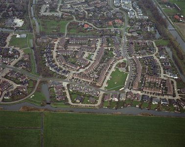 50237 Luchtfoto van de wijk Bosveld te Leusden, uit het zuiden, met in het midden de Landjonker.