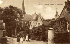 110; De Kerkstraat te Abcoude nabij de Rooms-Katholieke Piusschool 
