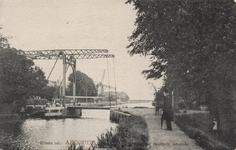 140; De Voordijk te Abcoude, met links de Hulksbrug
