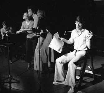 RJ000000846 Cabaret Vangrail in actie in het zoldertheatertje Beemsterlant. (NNC 11-10-1976)