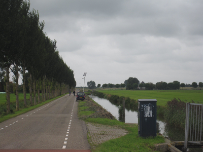 WAT120003626 Edammerweg, rechtsachter zien we de Blijweg.