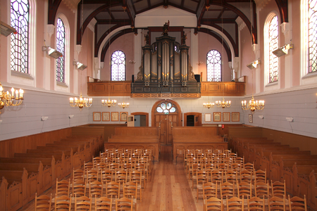 WAT120003784 Midden in de Hoogstraat op nummer 18 staat de Evangelisch Lutherse Kerk, die is gebouwd. Het gebouw uit ...