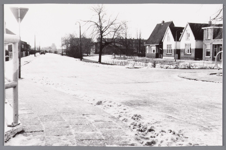 WAT002000363 Rechts v.r.n.l. Badhuisstraat nummer 4,6 en 8.