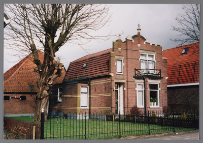 WAT002001247 Huis van boer Manus de Leeuw, later zoon Cor de Leeuw.