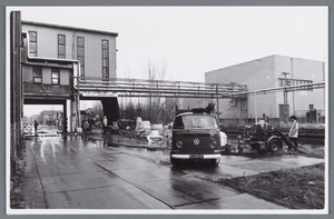 WAT002002528 Bedrijfsbrandweerauto van papierfabriek Van Gelder (V.G.Z.)