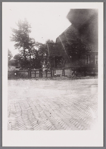 WAT002001511 Boerderij van George Johannes de Vries, oud wethouder KVP.