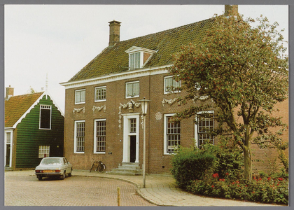 WAT002001523 Het oude raadhuis, gebouwd als koopmanshuis omstreeks 1660.Vanaf 1818 in gebruik genomen als raadhuis.In ...