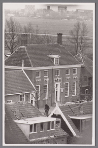 WAT002001527 Het oude raadhuis, gebouwd als koopmanshuis omstreeks 1660.Vanaf 1818 in gebruik genomen als raadhuis.In ...