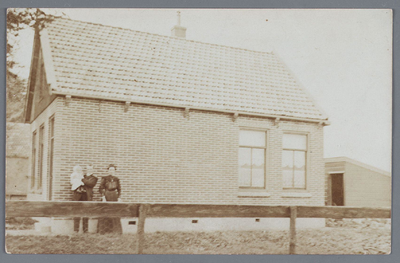 WAT002001924 Bart Heijn, geboren in 1889 met zijn vrouw Aafje (Afie) Laan, geboren in 1887 en hun dochter Maartje ...