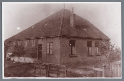 WAT002002094 Enge Wormer, de noordkant. Boerderij van Jan Daas, waar later Piet op woonde. Later Ubbels.