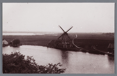 WAT002002297 Molen ‘’De Veerschuit’’Achtergrondinformatie:Stellingmolen ‘’De Veerschuit’’ of ‘’De Veermolen’’, eerder ...