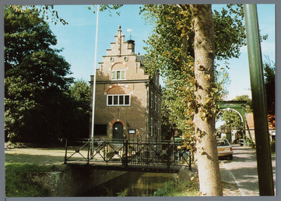 WAT002002709 Het Raadhuis te JispGebouwd in 1650 op grond dat door de gemeente van de kerk was gekocht. Het Raadhuis ...