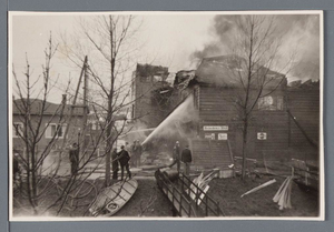 WAT002002818 Jachtwerf Dubbeld met 90 zeilboten in winterberging en N.V. Dubdam Botenbouw (C. Dubbeld en W.H.R. van ...