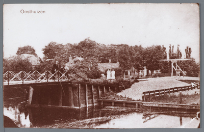 WAT002003042 Brug over de Beemsterringvaart.We zien een man vissen.