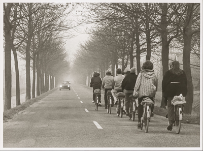 NNC-BM-0121 fietsers op de Rijperweg