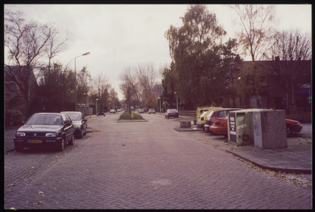 VHP002000096_0002 Deze straat ligt in de wijk Wheermolen en is genoemd naar Annelies Marie (Anne) Frank (1929 – 1945), ...