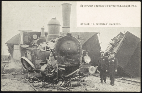 VHP001000085_013 Op 5 september 1905 ontspoorde de trein uit Amsterdam die om 10.59 uur moest aankomen op een wissel ...