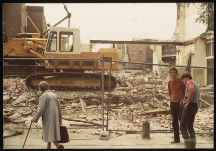 VHP002000017_0050 Aan de oostzijde van de Gouw was in het verleden een armenweeshuis gebouwd, dat na vereniging met het ...