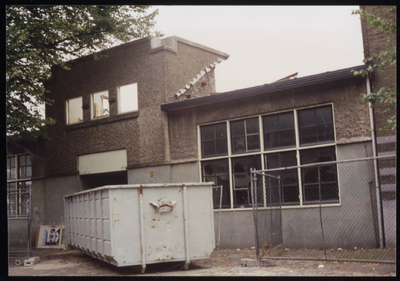 VHP002000038_0044 Sinds 1855 was langs de huidige Koestraat op de hoek met de Plantsoenstraat de stadsarmenschool ...