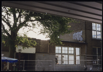 VHP002000038_0047 Sinds 1855 was langs de huidige Koestraat op de hoek met de Plantsoenstraat de stadsarmenschool ...