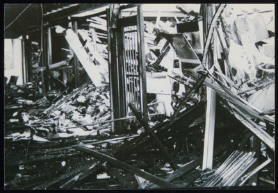 VHP002000044_0004 Op13 oktober 1980 werd het Makado-centrum getroffen door een brand die een groot aantal zaken ...