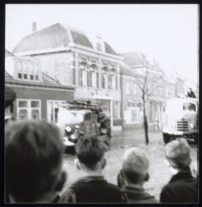 VHP002000086_0067 Op 6 mei 1955 werd de bovenverdieping van Café-biljart Dortmunder Quelle door brand verwoest en in ...