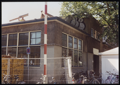 VHP002000091_0010 Sinds 1855 was langs de huidige Koestraat op de hoek met de Plantsoenstraat de stadsarmenschool ...