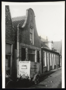 VHP002000099_0022 De Bultstraat loopt vanaf de Breedstraat in zuidelijke richting en stopt nu bij de Schoolsteeg. Voor ...