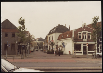 VHP002000147_0001 De Kolkstraat is nu een verbindingsstraat tussen de Breedstraat / Dubbele Buurt en de Achterdijk. ...