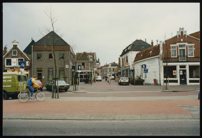 VHP002000147_0013 De Kolkstraat is nu een verbindingsstraat tussen de Breedstraat / Dubbele Buurt en de Achterdijk. ...