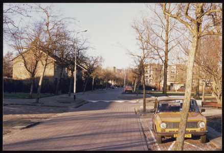 VHP002000181_0003 Deze straat ligt in de Rivierenbuurt. Deze buurt maakt deel uit van de wijk Overwhere-Zuid en wordt ...