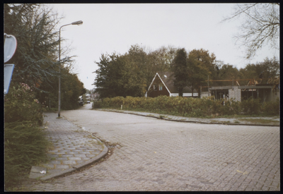 VHP002000183_0003 De Schipperslaan ligt in de wijk Overwhere-Zuid en is een korte verbindingsstraat tussen de Hoornse ...