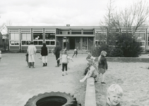 OVI-00000205 speelplaats Antje Homan kleuterschool