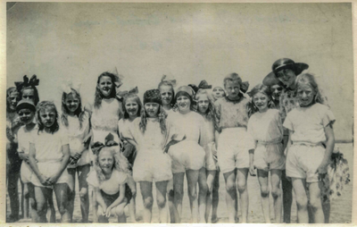 OVI-00000234 Schoolreisje van de openbare school naar Bakkum, rond 1916