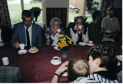 HGOM00000050 De eerste tentoonstelling Van het Historisch Genootschap in de Doopsgezinde Kerk, het thema van de ...