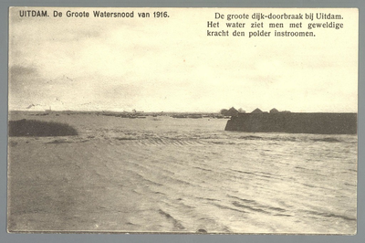 WAT001010907 Als gevolg van een zware noordwester storm brak in januari 1916 de Waterlandse Zeedijk tussen Monnickendam ...