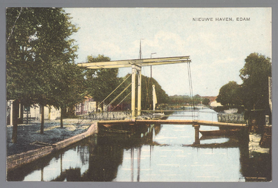 WAT001011061 De Nieuwehaven met ophaalbrug.