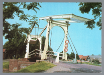 WAT001011081 De kettingbrug in Edam.