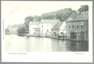 WAT001012617 Hoornsche vaart/Beemsterringvaart, rechts achterzijde de Houttuinen met het Witte HuisHet gebouw met de ...