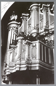 WAT001012762 Het beroemde Garrels-orgel van Rudolf Garrels uit 1742. Nadat de vorige Hervormde kerk was gesloopt en in ...
