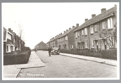 WAT001012882 De meeste bouwaanvragen van de Bernard Nieuwentijt straat zijn verleend tussen 1927 en 1929.