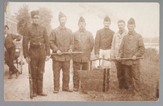 WAT001013206 Mobilisatie 1914 - 1918.Groepsportret van een aantal soldaten.
